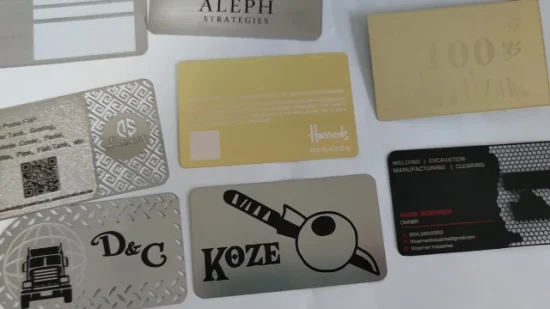 Free Design 304 Edelstahl-Metallkarte, Luxus-Aussparung, einzigartiges Design, Visitenkarte aus gebürstetem Metall, VIP-Mitgliedschafts-Magnetkarte
